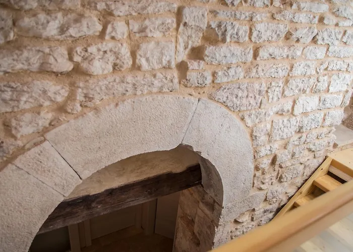 Porta Della Torre B&B 산탐브로지오 디 발폴리첼라